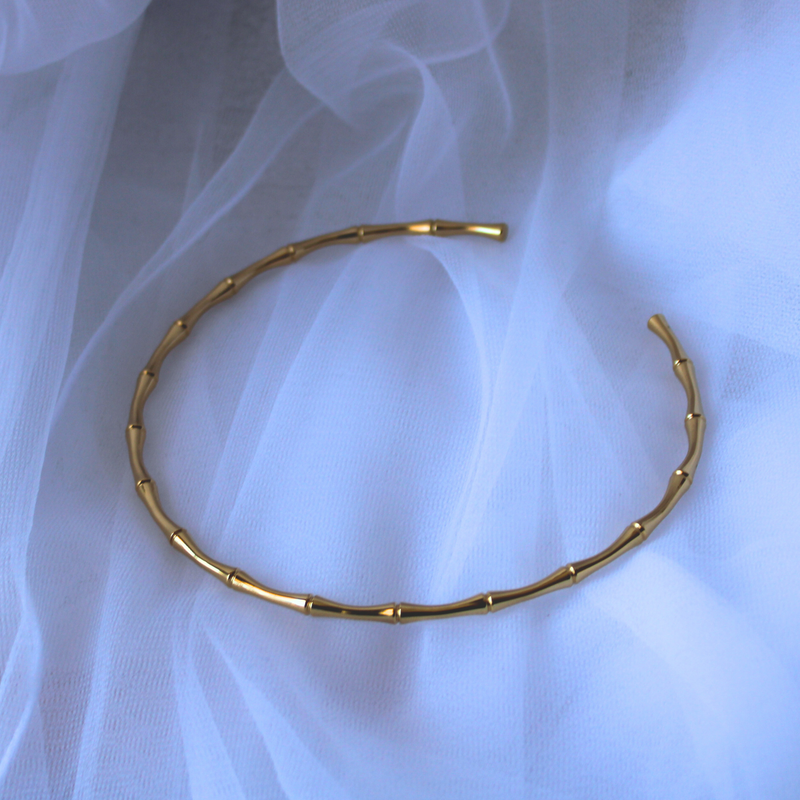 Choker Strata