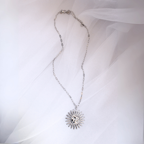 Collar Essence